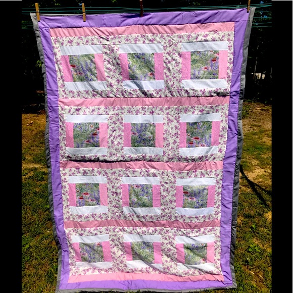 NEW- Handcrafted Homemade Summer Meadow Flowers Machine Quilt. - Picture 1 of 4